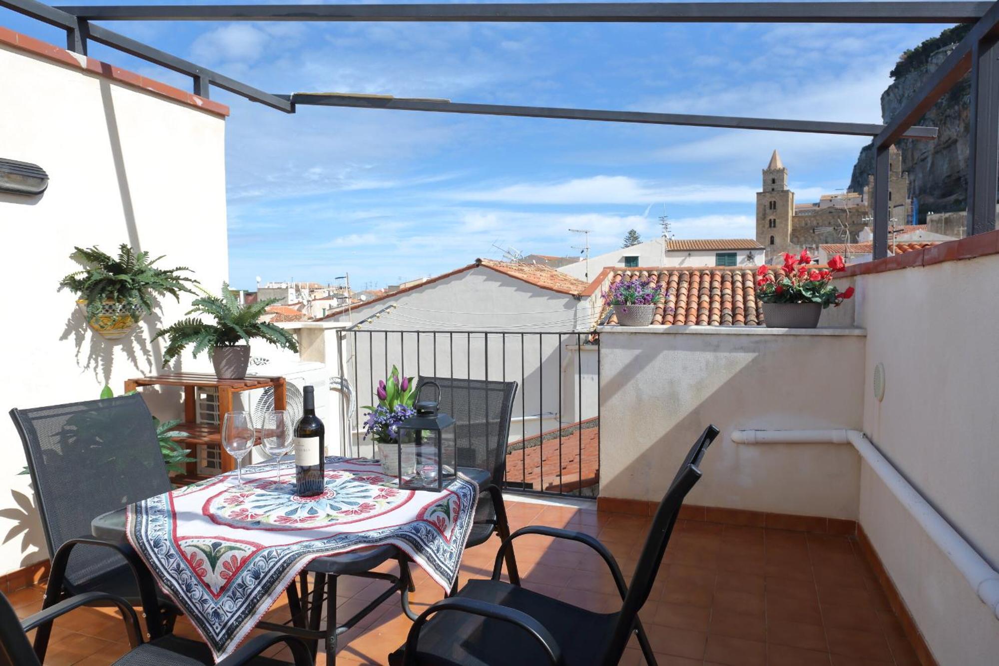 Terrazza Del Cortile - By Vacation Service Cefalu Luaran gambar