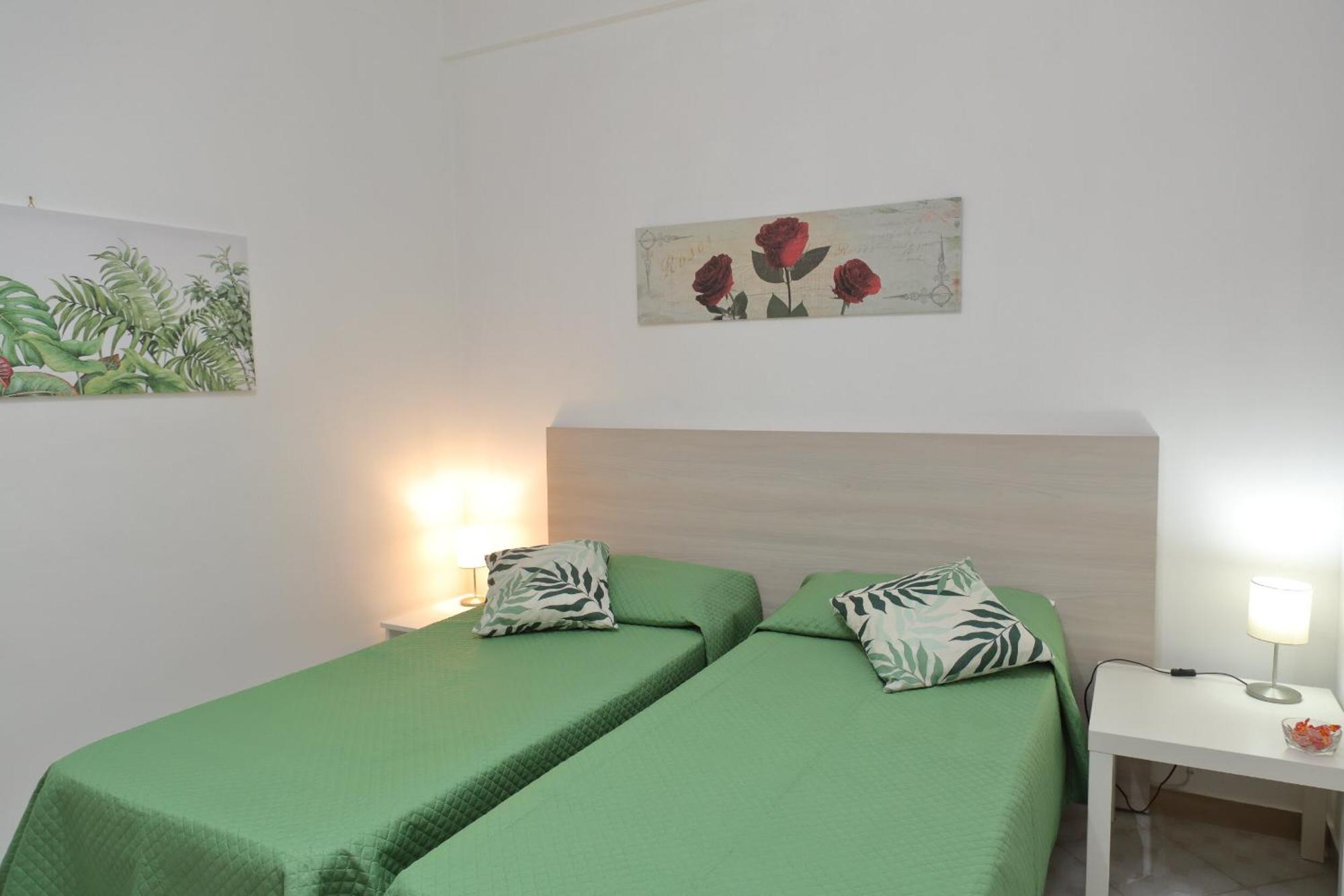 Terrazza Del Cortile - By Vacation Service Cefalu Luaran gambar
